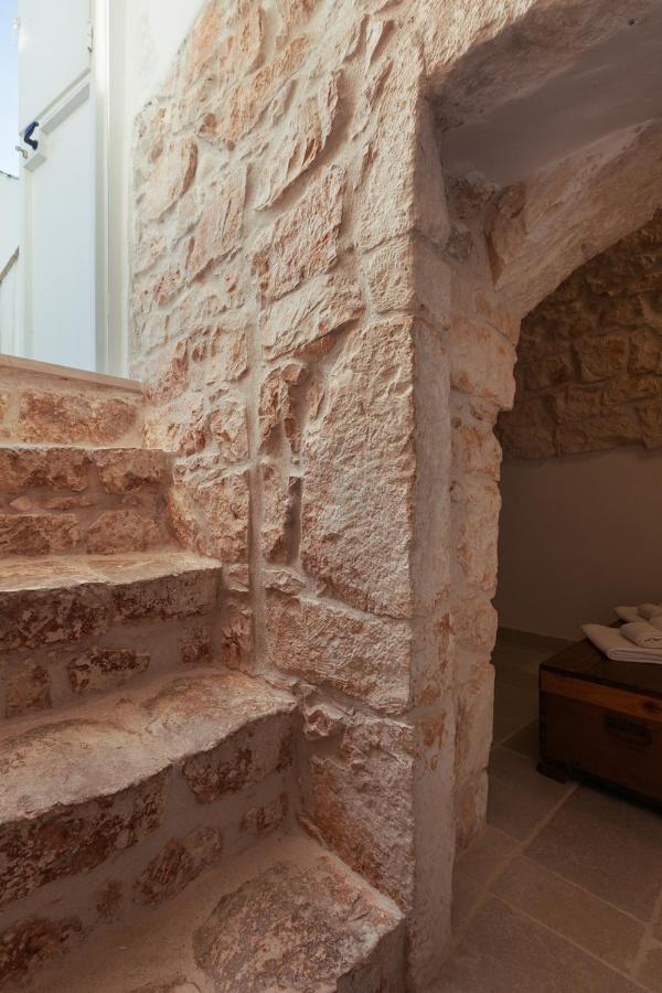 Вилла Casa Antica Pietra Остуни Экстерьер фото